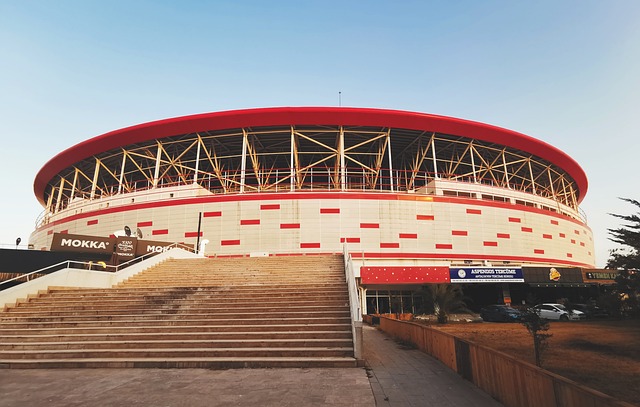 ​【原创】竞彩足球胜平负分析推荐：周三003英冠-利兹联VS诺维奇.